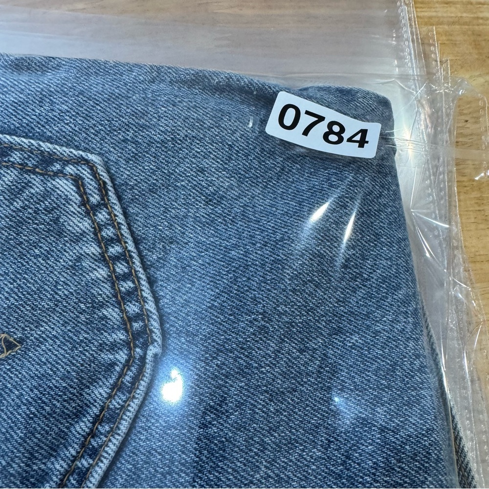 Vintage‎ Y2K Levi's jorts 550 Relaxed Fit Jean Short denim Size 36 - Picture 8 of 8